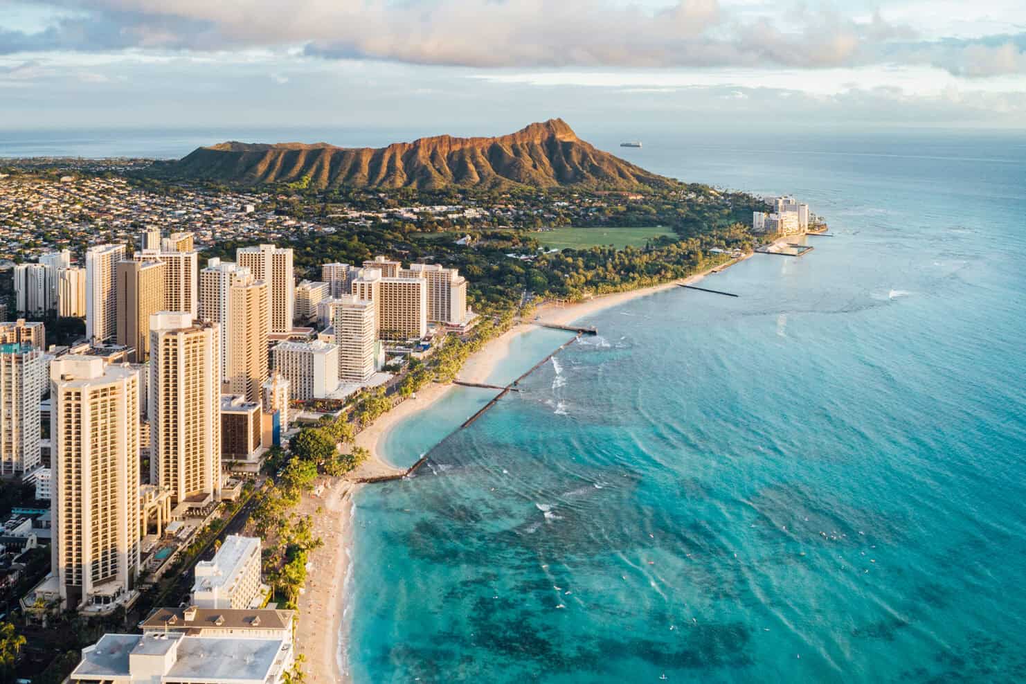 Visit Hawaii in March Guide : Weather, Best Things To Do + More (2026)