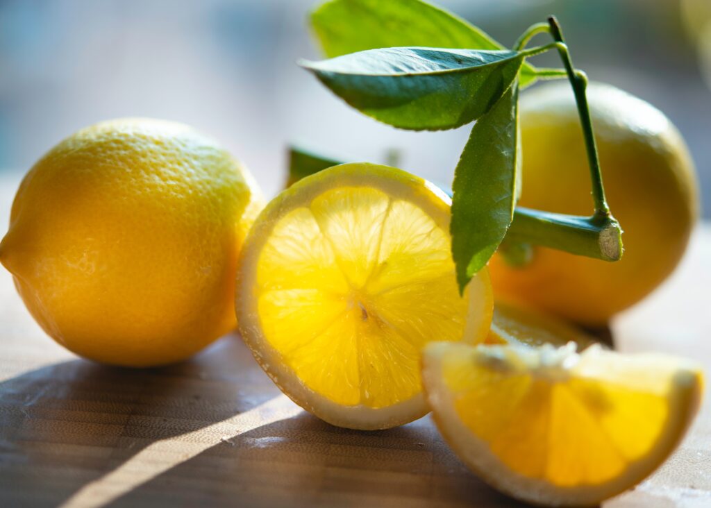 drinking-lemon-water-in-the-morning-has-many-health-benefits