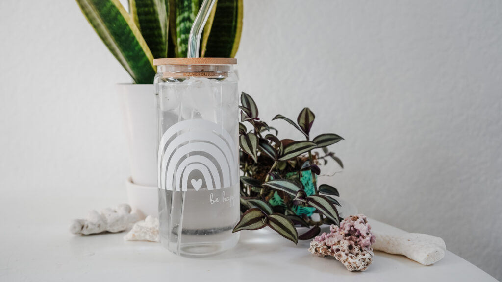 Strawberry-Thyme-Spa-Water-In-Cute-Be-Happy-Glass